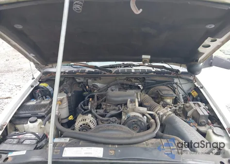 1997 Chevrolet S-10 Ls Fleetside из США, поврежденный, VIN 1GCCS19X1V8188601